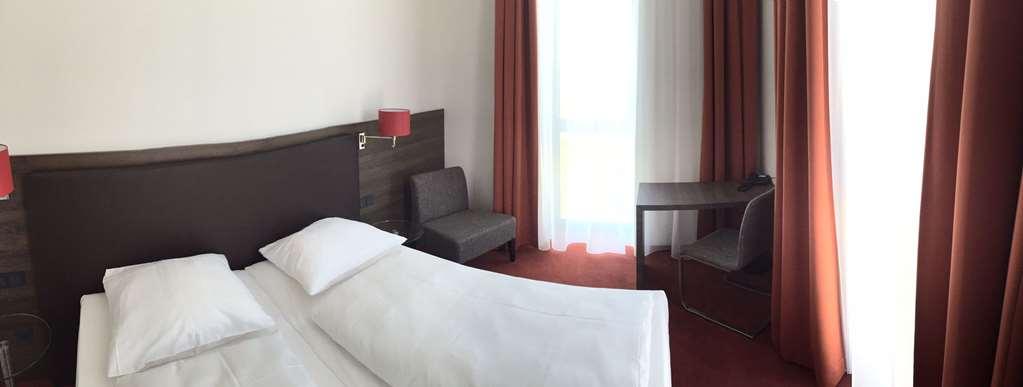 The Classic Oldtimer Hotel Ingolstadt Zimmer foto